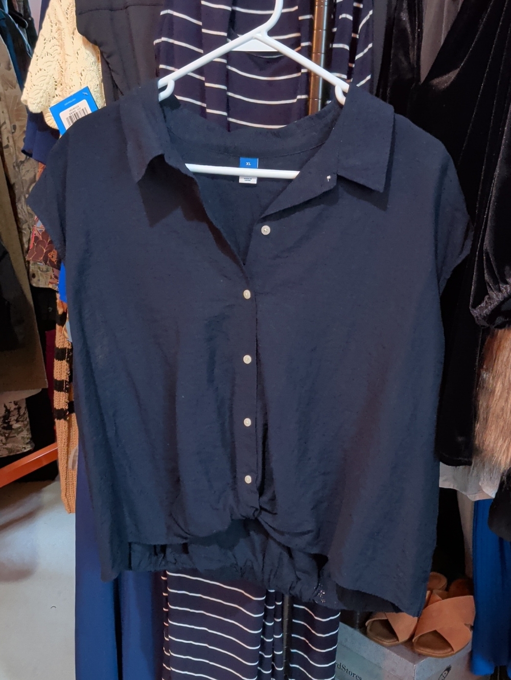 Old Navy Navy Button-Front Short Sleeve Collared Top